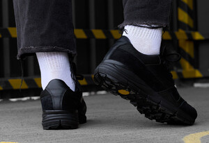 Фото - Однотонные кроссовки черного цвета Staff all black - Men box