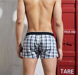 Фото - Мужские трусы Seobean с черной резинкой в клеточку - Men box