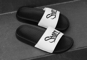 Фото - Чоловічі чорно-білі капці Staff white & black logo - Men box