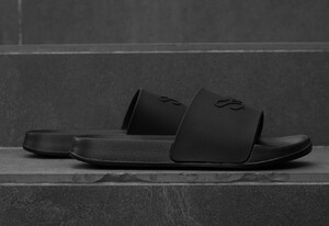 Фото - Летние шлепки для парней Staff Staff all black logo - Men box