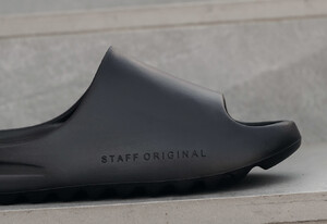 Фото - Летние шлепки черного цвета Staff all black - Men box