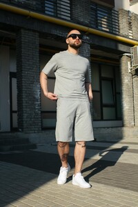 Фото - Однотонный повседневный костюм Intruder Player в сером цвете - Men box