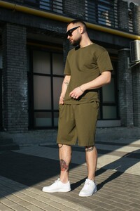 Фото - Повседневный мужской костюм от Intruder Player цвета хаки - Men box