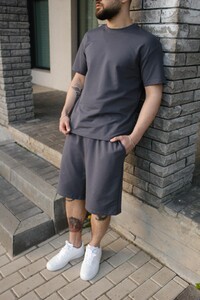 Фото - Темно-серый мужской костюм от бренда Intruder Player - Men box