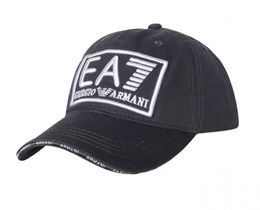 Фото - Стильная мужская кепка EA7. Цвет: темно-серый - Men box
