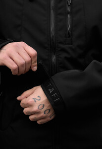 Фото - Однотонная демисезонная куртка Staff di black - Men box