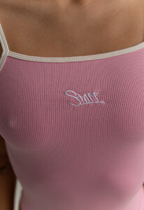 Фото - Яркое женское боди розового цвета Staff pink & white - Men box