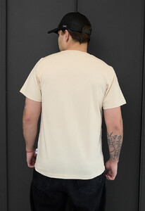 Фото - Однотонна футболка у молочному кольорі Staff milk basic - Men box