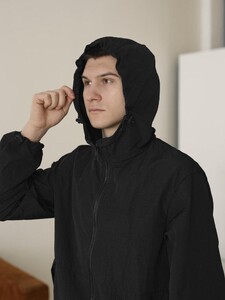 Фото - Однотонная ветровка для парней Pobedov Neon черного цвета - Men box