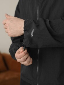 Фото - Однотонная ветровка для парней Pobedov Neon черного цвета - Men box