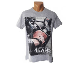 Фото - Мужская футболка Daniel & Jones серого цвета - Men box