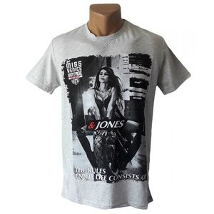 Фото - Мужская стильная футболка Daniel and Jones - Men box