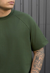 Фото - Однотонна футболка у кольорі хакі Staff khaki - Men box
