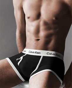 Фото - Чорно-білі боксери Calvin Klein з серії 365 - Men box