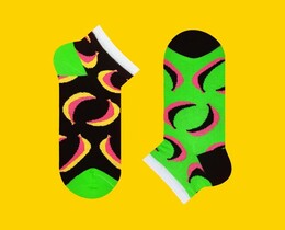 Фото - Короткие разнопарные носки SOX с цветными бананами - Men box