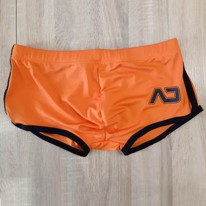 Фото - Короткі шорти для чоловіків Beach Sport. Колір: помаранчевий - Men box