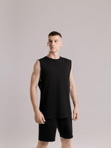 Фото - Однотонна чоловіча майка Pobedov Core чорного кольору - Men box
