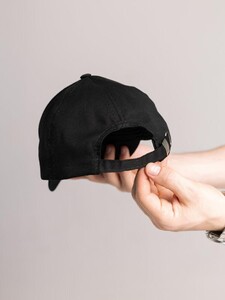 Фото - Однотонна унісекс кепка Pobedov Cotton Ray чорного кольору - Men box
