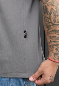 Фото - Однотонная футболка из хлопка Staff gray - Men box