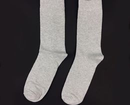 Фото - Базовые однотонные носки SOX. Цвет: серый - Men box