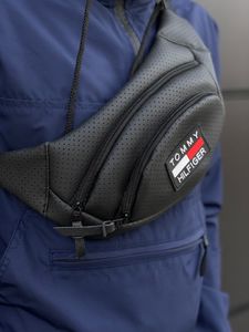 Фото - Бананка из перфорированного кожзама. Цвет: черный - Men box