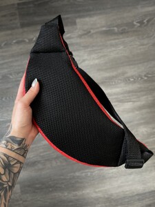 Фото - Сумка-бананка из перфорированного кожзама красная - Men box
