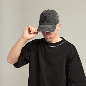 Фото - Джинсова кепка для хлопців Pobedov Jeans чорного кольору - Men box