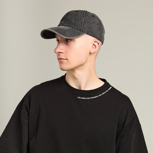 Фото - Джинсова кепка для хлопців Pobedov Jeans чорного кольору - Men box