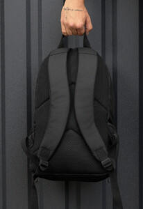 Фото - Однотонный городской рюкзак Staff 15L black - Men box