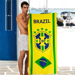 Фото - Чоловічий пляжний рушник Shamrock жовтий з лого Brazil - Men box