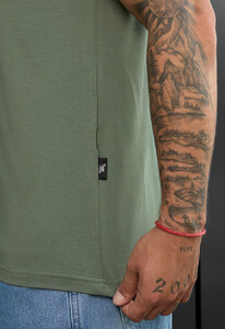 Фото - Футболка чоловіча без принтів Staff green basic - Men box