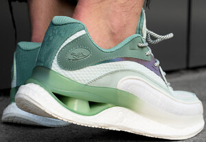Фото - Молодежные кроссовки для парней Staff white & green - Men box