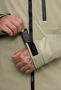 Фото - Куртка светло-оливкового цвета soft shell Staff re light olive - Men box