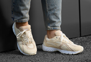 Фото - Мужские кроссовки бежевого цвета Staff all beige - Men box