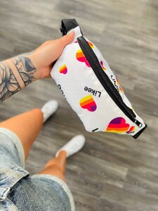 Фото - Бананка из прочного материала белого цвета Likee - Men box