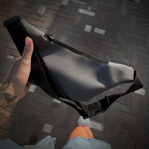 Фото - Бананка из кожзама серого цвета с тисненым логотипом - Men box