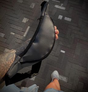 Фото - Бананка из кожзама серого цвета с тисненым логотипом - Men box