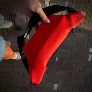 Фото - Сумка на пояс з двома відділеннями червоного кольору - Men box