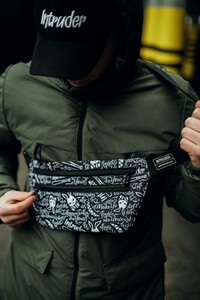 Фото - Молодіжна бананка Intruder чорно-біла Bunny - Men box