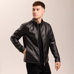 Фото - Универсальная мужская кожанка от бренда Pobedov Brim - Men box