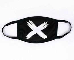 Фото - Многоразовая маска черного цвета с белым крестом - Men box