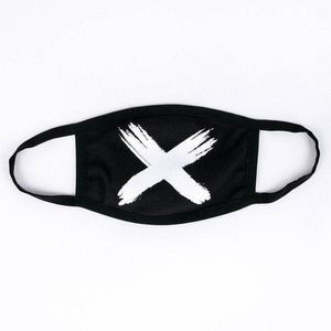 Фото - Многоразовая маска черного цвета с белым крестом - Men box