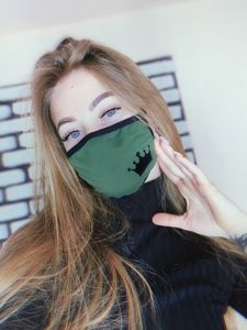 Фото - Многоразовая женская маска темно-зеленого цвета с короной - Men box