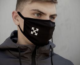 Фото - Тканевая маска с брендовым логотипом. Цвет: черный - Men box