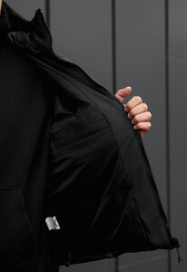 Фото - Однотонная зимняя куртка черного цвета Staff ai black - Men box