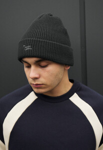 Фото - Шапка темно-серого цвета Staff 14 dark gray logo - Men box