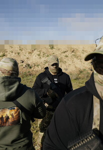 Фото - Патріотичне чоловіче худі Staff x ГУР Артан Zmiinyi black fleece - Men box