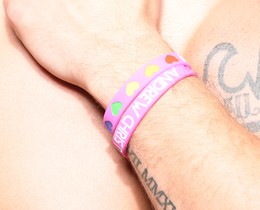 Фото - Браслет Pride Love от Andrew Christian розового цвета - Men box