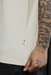 Фото - Мужская однотонная футболка Staff light beige basic - Men box