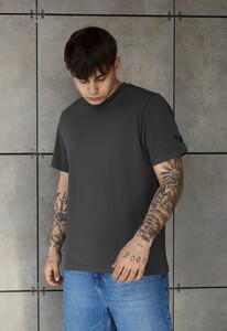 Фото - Чоловіча стильна футболка Staff dark gray logo - Men box